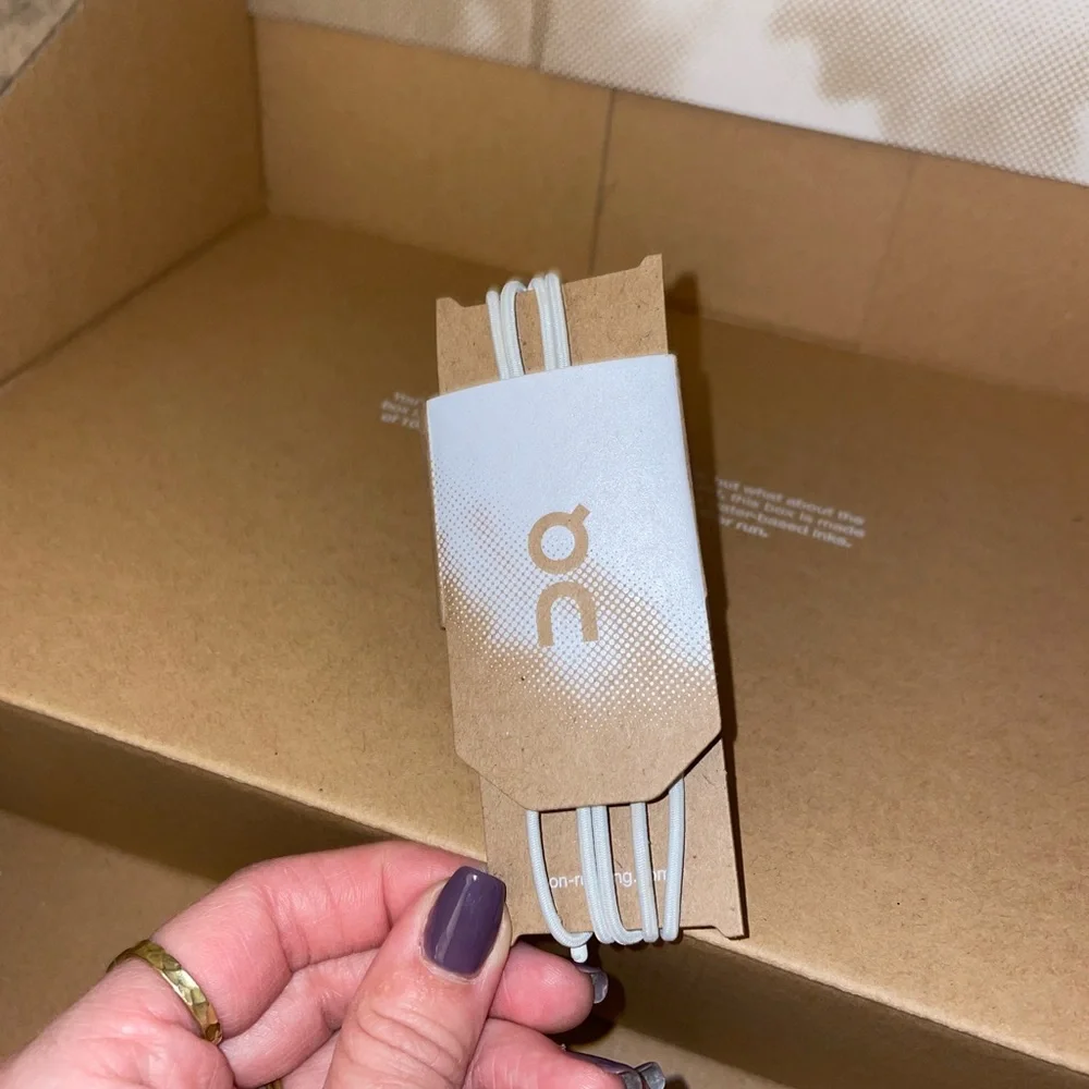 On Cloud 5 size 9.5 - Picture 6 of 8